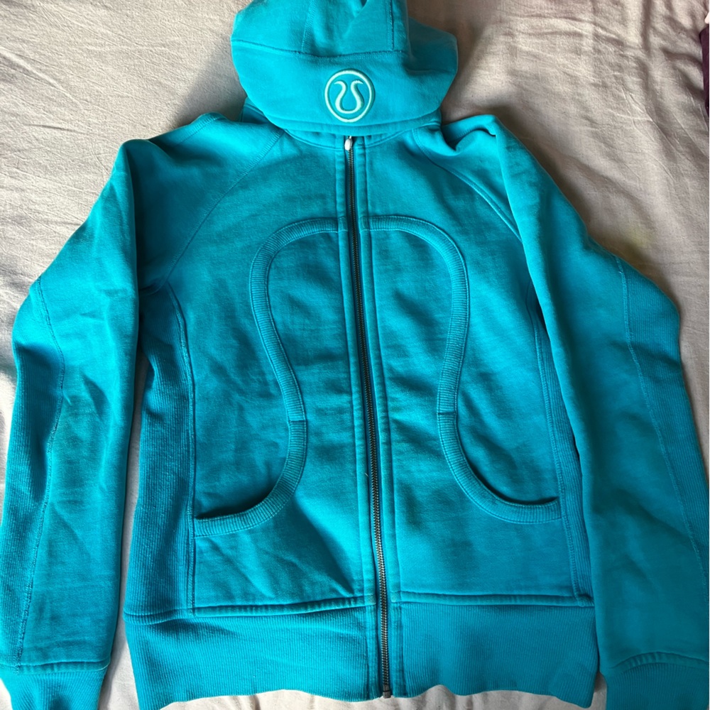 Lululemon Scuba Full Zip Cyan Size 6 (used)